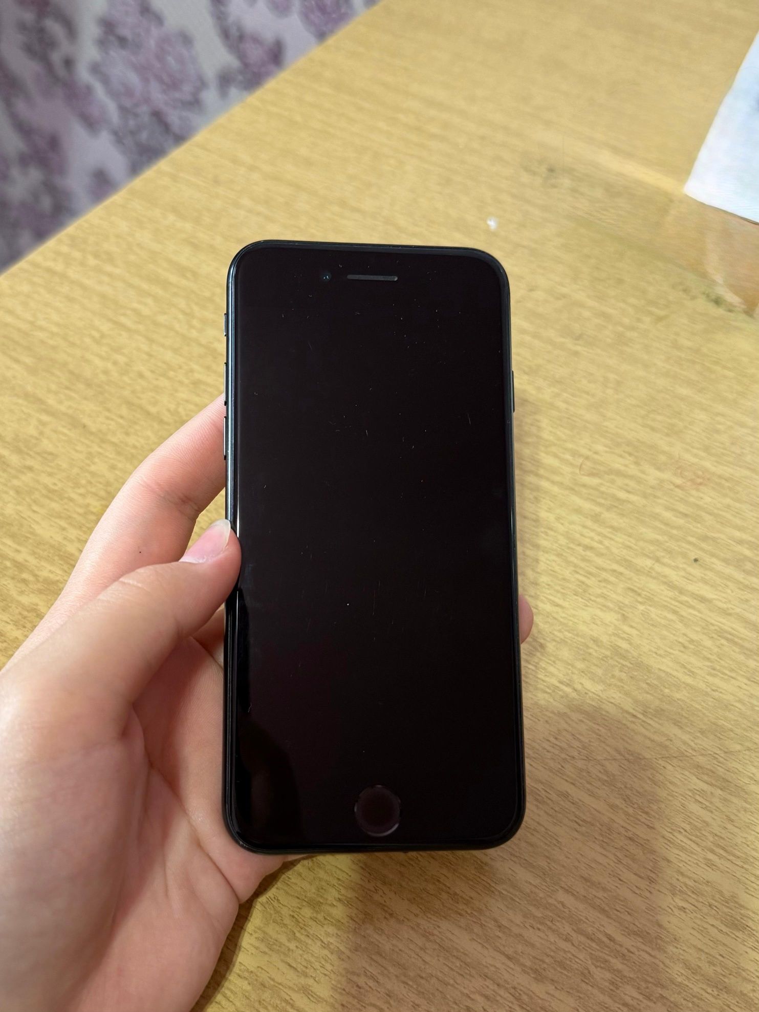 iPhone se 2 64гб