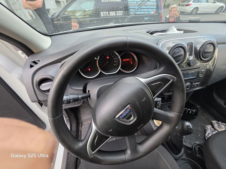 Vand sandero 1.0 an 2018