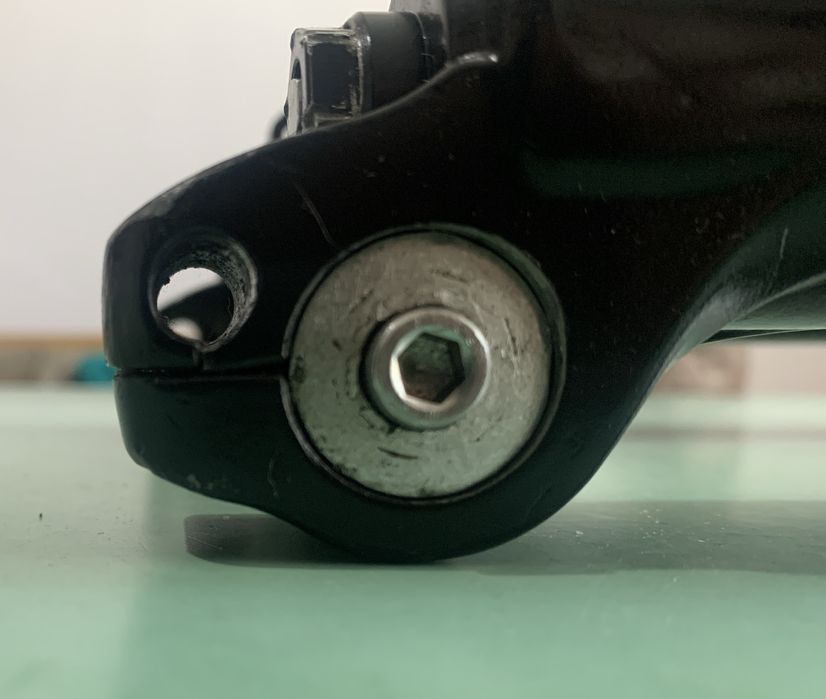 Fox ,Manitou ,Rockshox ,Marzocchi