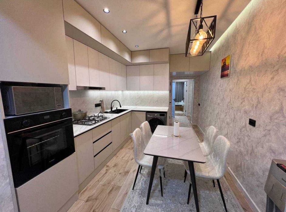 Срочно!!! Сдаётся 2\2\7 ком квартира в Яккасарайе, Улица Бабура 817*