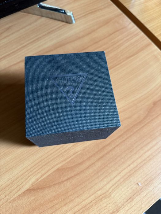 Vand ceas barbatesc GUESS