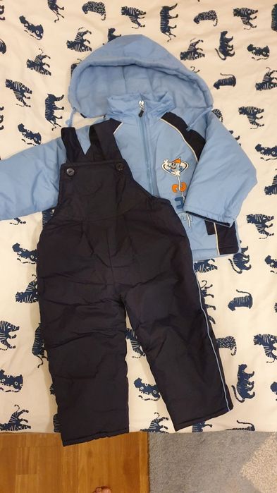 Geaca si pantaloni de iarna