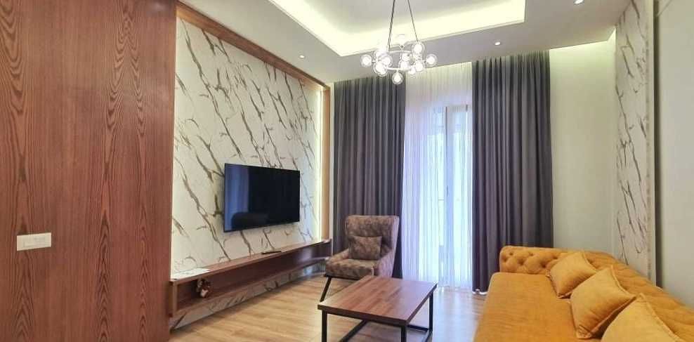 Дава се под наем Тристаен апартамент в Пловдив, Каменица 2 - 77 кв.м за 229.5 € - Снимка #3