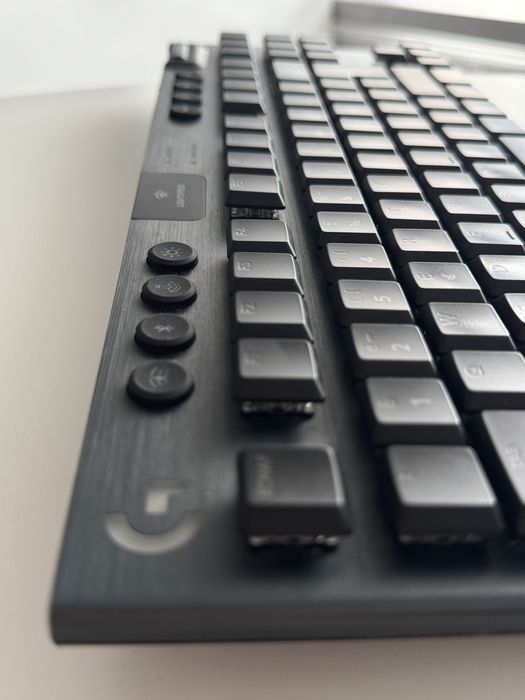 Logitech G915 TKL