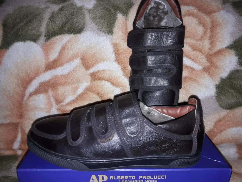 Зимние ботинки,мех натуральная внутри.Натуральная қожа.