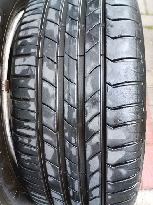 Продавам гуми с джанти.