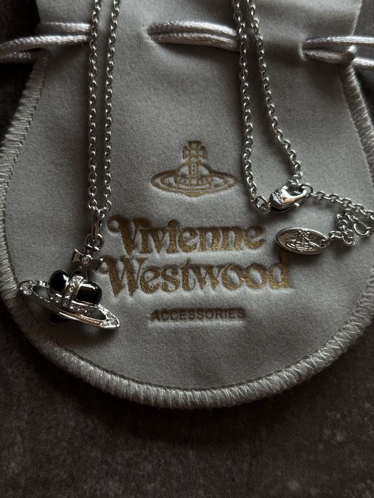 Lanturi Vivienne Westwood Diverse la alegere