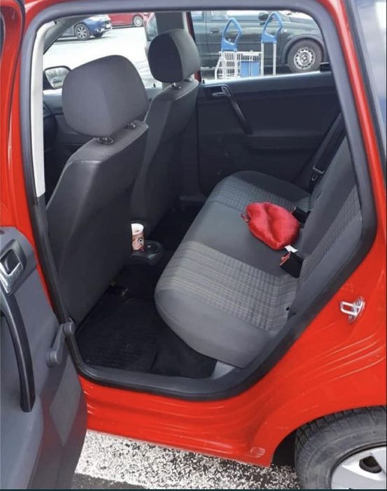 Volkswagen Polo 9N – 2006 – Roșu – 1.2 Benzină (47 CP)