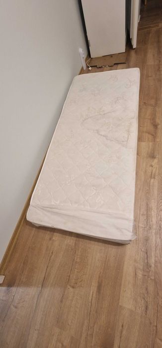 Едно лицеви матраци