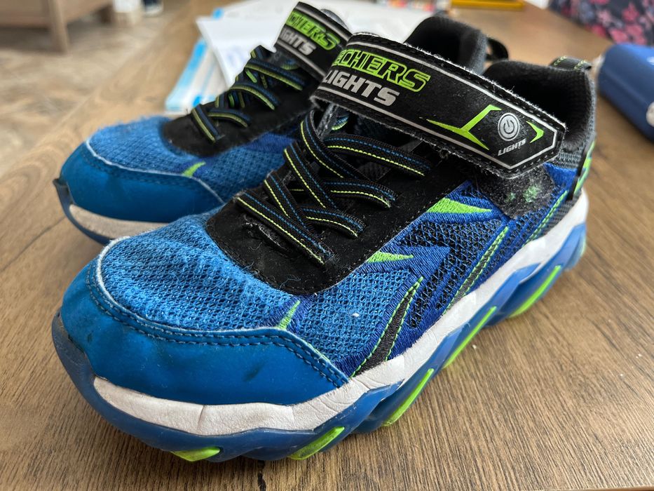 Adidași cu lumini LED Skechers S-Lights, băieți, mărimea 31