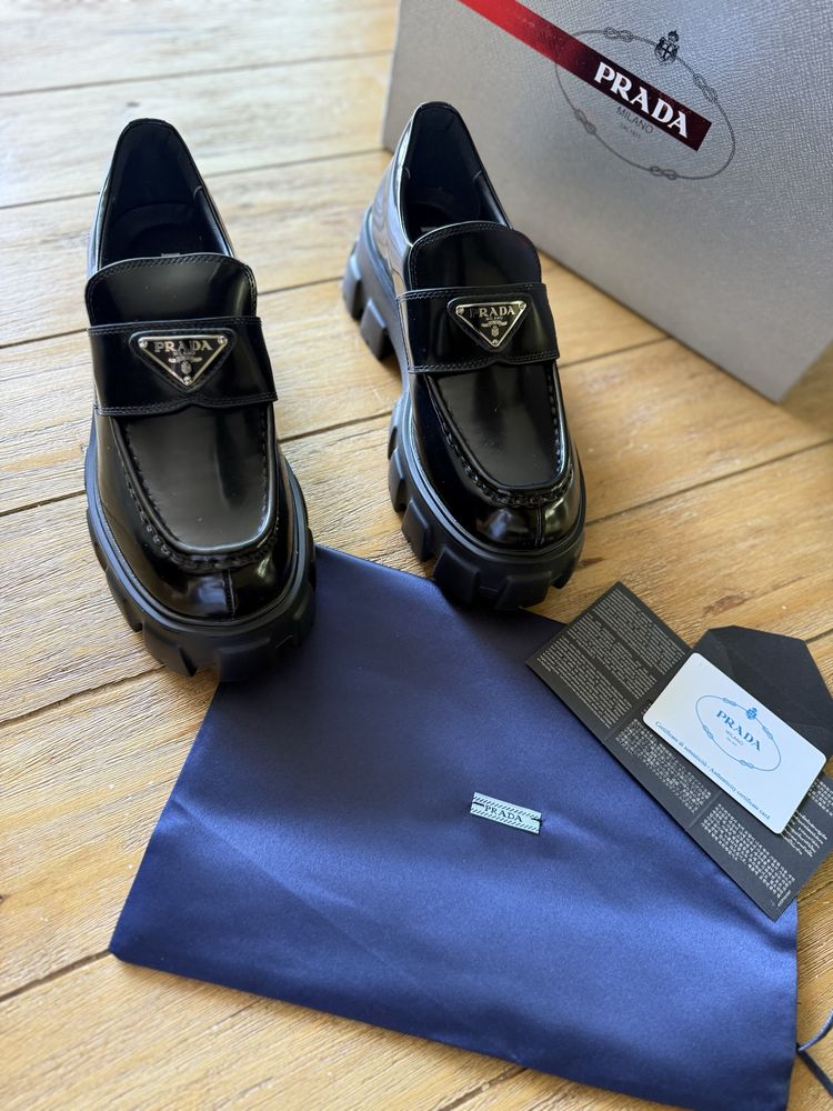 Prada лоуфъри дамски ТОП ЦЕНА 199лв пълен комплект