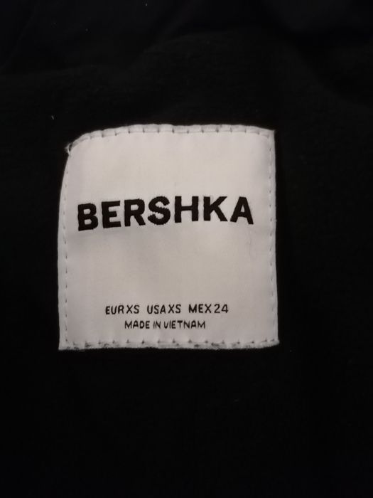 Ватиран дамско яке Bershka