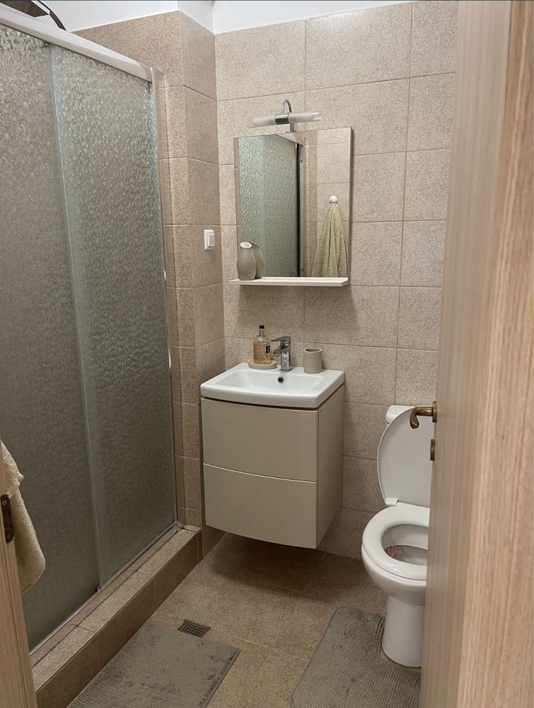 Apartament de vanzare cu 3 camere , Cart. Orizont