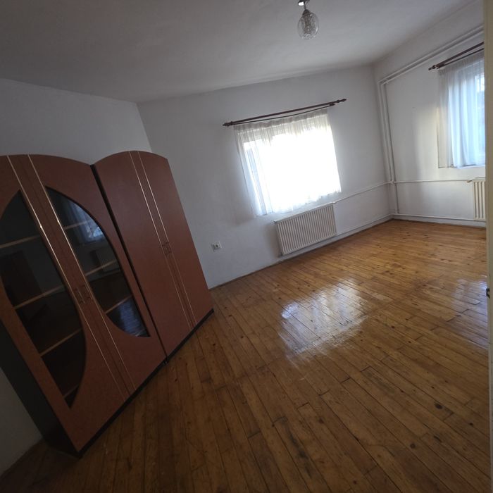 Inchiriez casa in Târgu Mureș