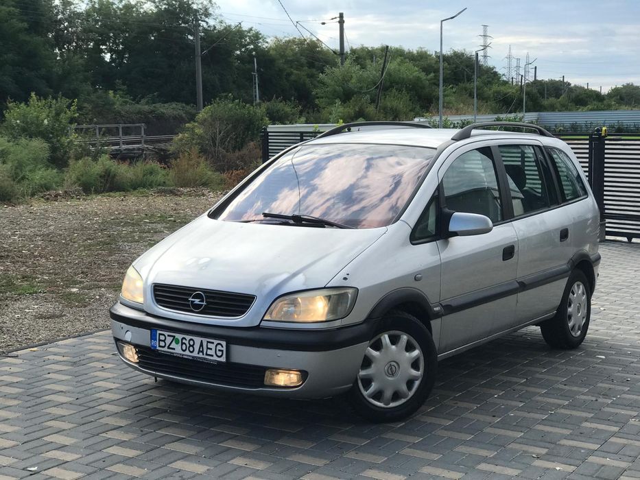 Opel Zafira  7 locuri