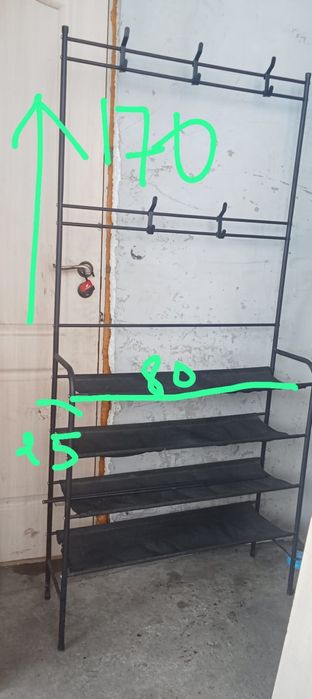 Вешалка для одежды и обуви