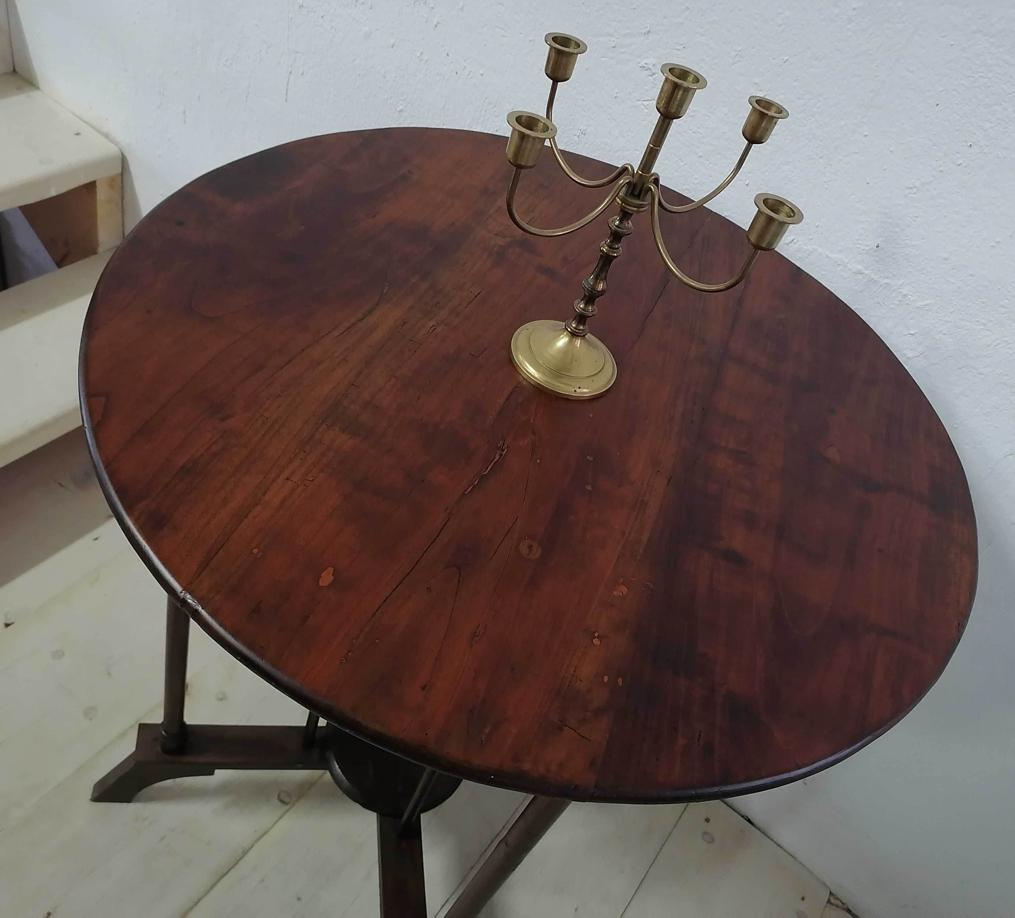 Masuta veche din lemn  /Masa/ Table