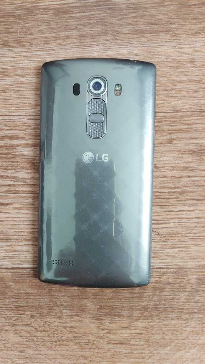 телефон LG G4s ...