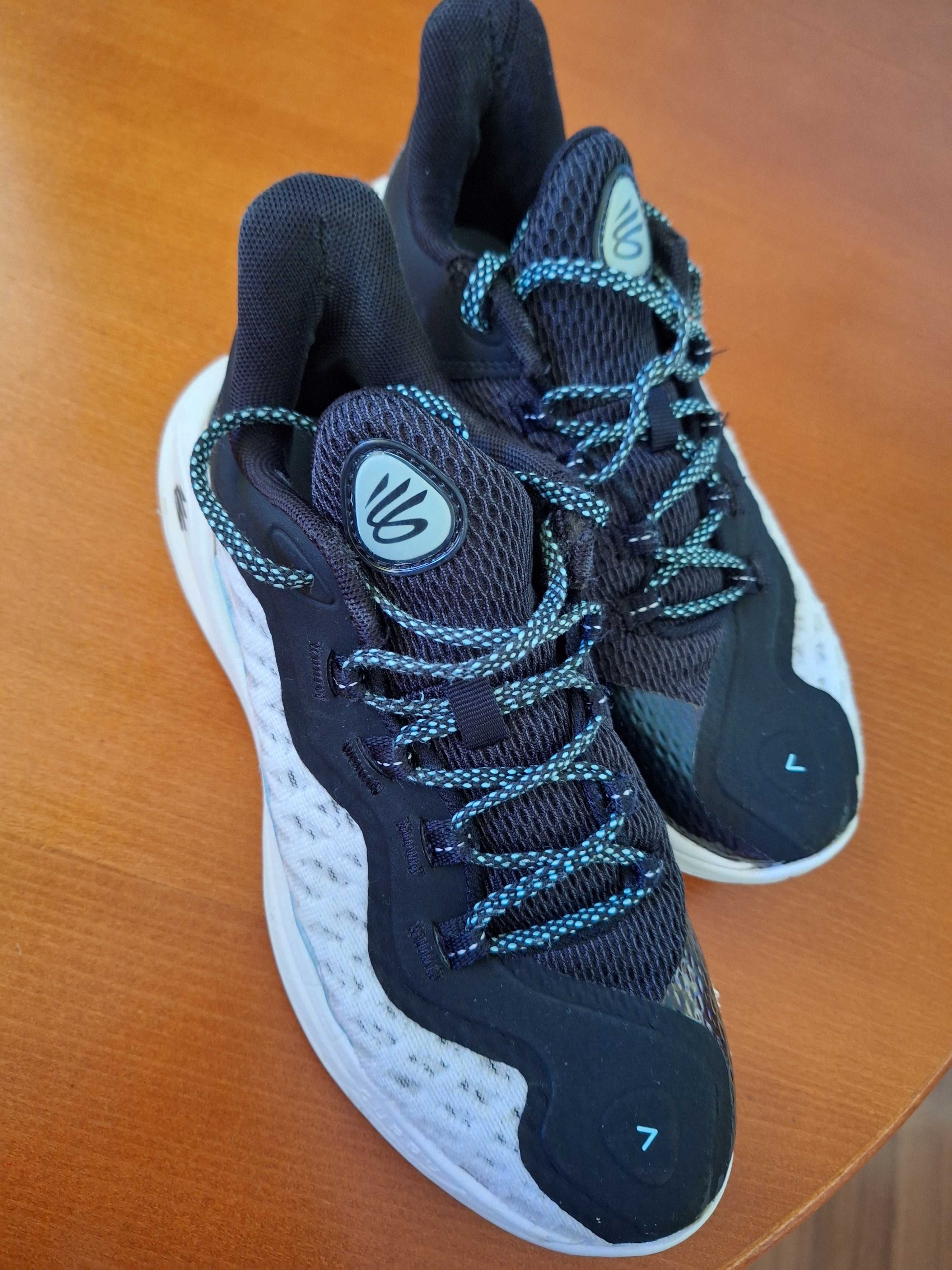 Баскетболни обувки CURRY 11