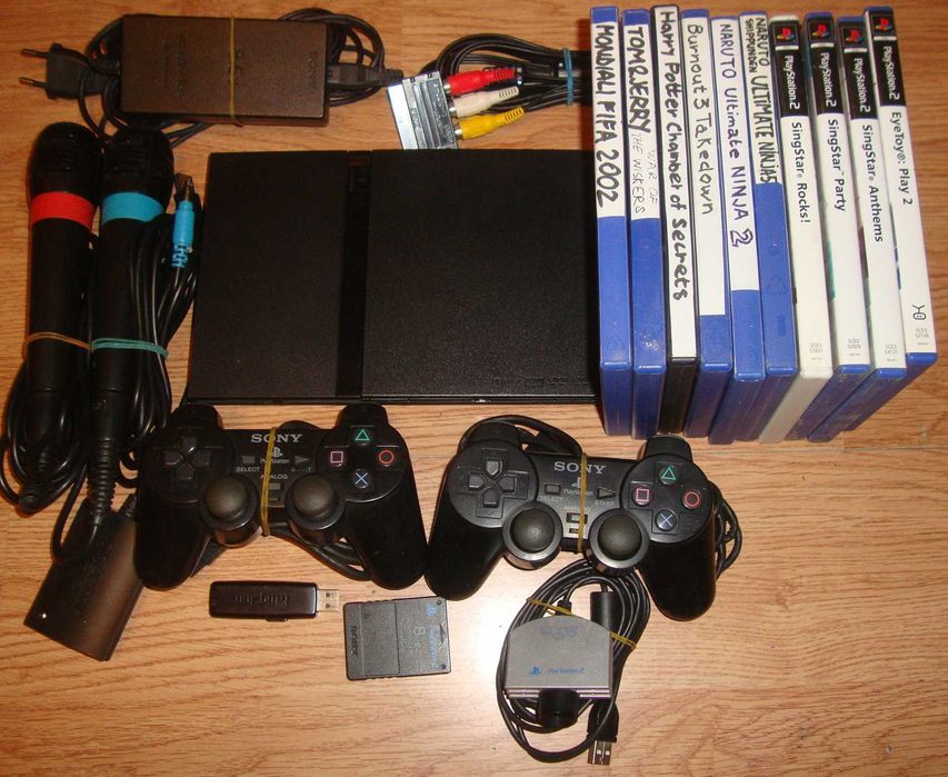 Sistem CD/DVD PlayStation 2 Slim Modat Camera Microfoane, 10 Jocuri