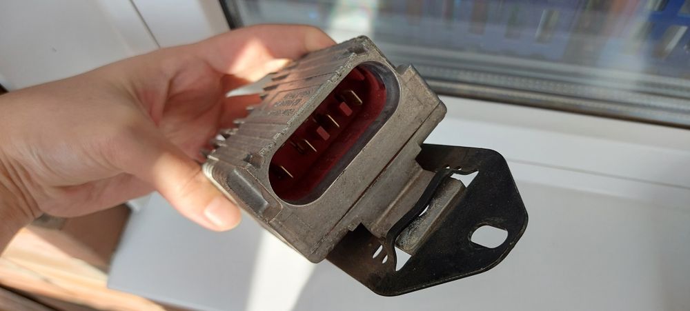 Блок включения вентилятора на мерс