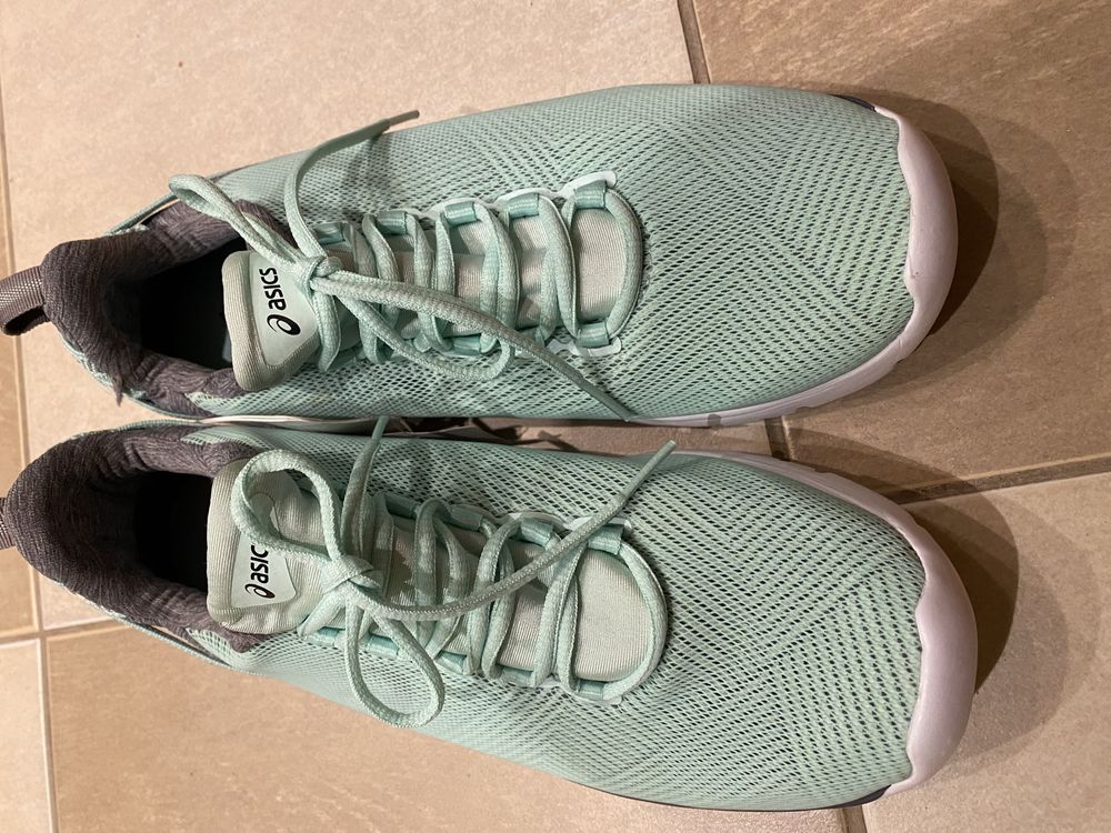 Нови Маратонки Asics