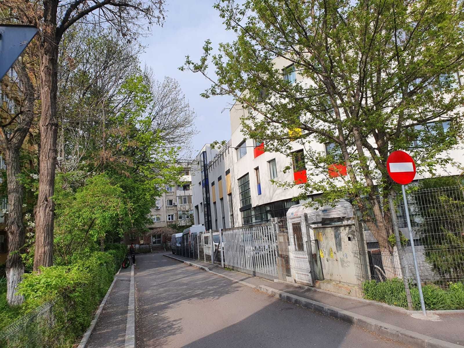 Vanzare Apartament 2 camere, Teatrul Masca, decomandat, 62 m^2 utili