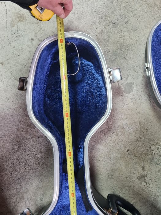 Vând cutie violoncel