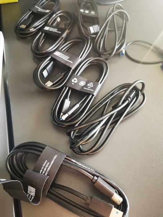 Cabluri display port si USB A la USB B