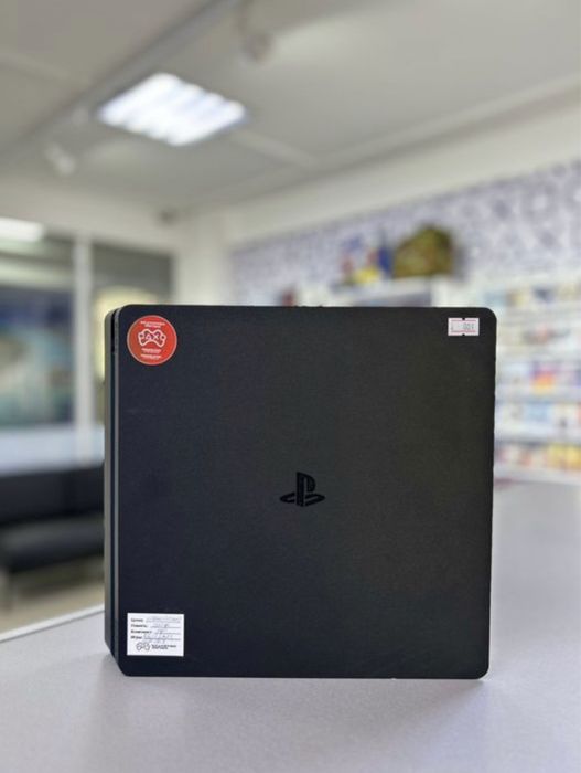 PlayStation 4 Slim