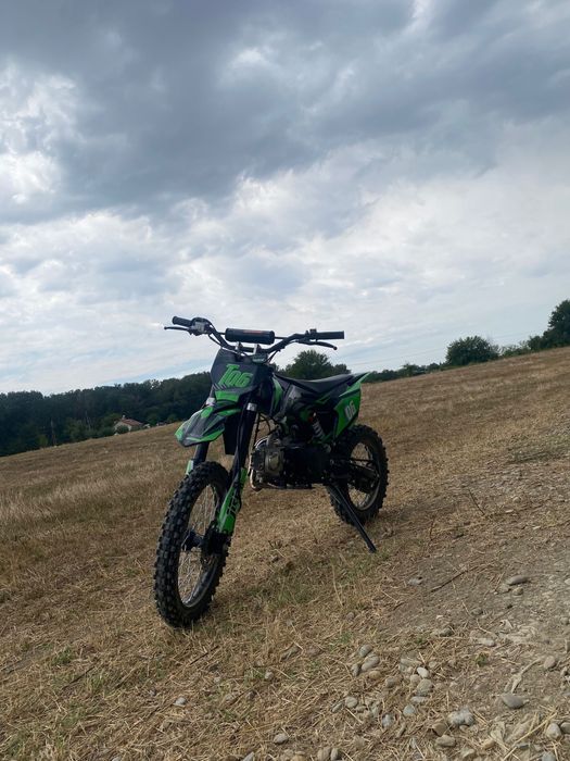 Vând cross 125 JRH 4h de funcționare