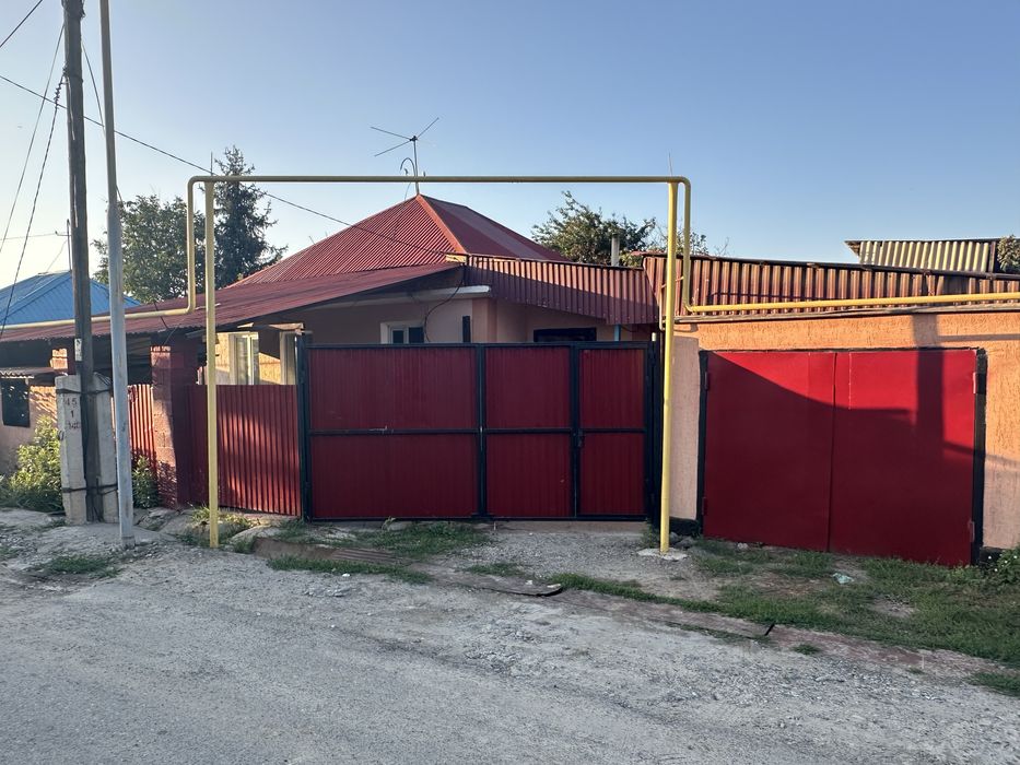 Продам дом на станций