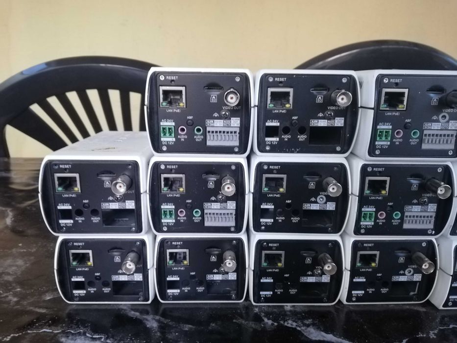 Lot 20 броя Hikvision network camera