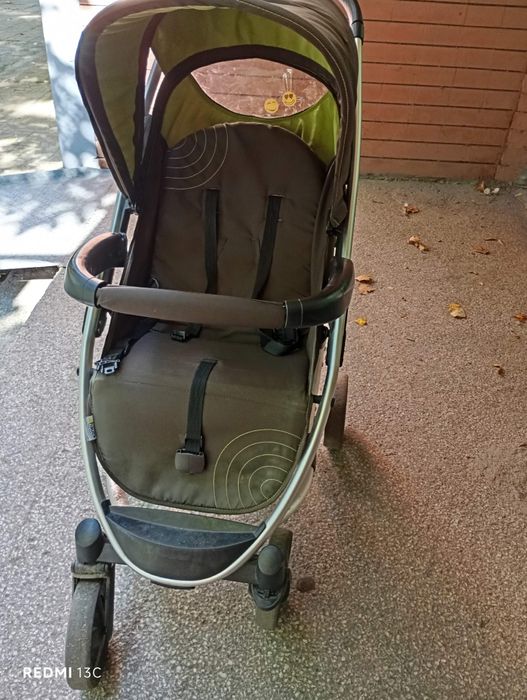 Детска количка с три коша.