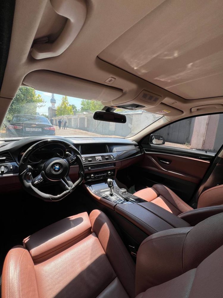 Продам BMW  f10 рестайлинг j30