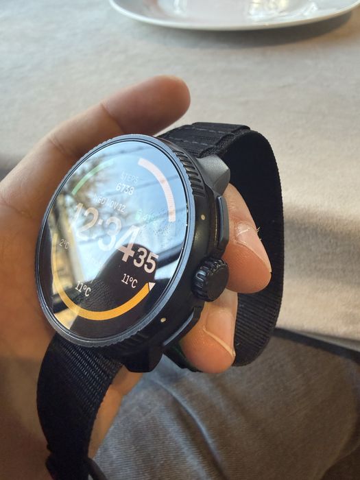 Смарт часы Suunto Race 1