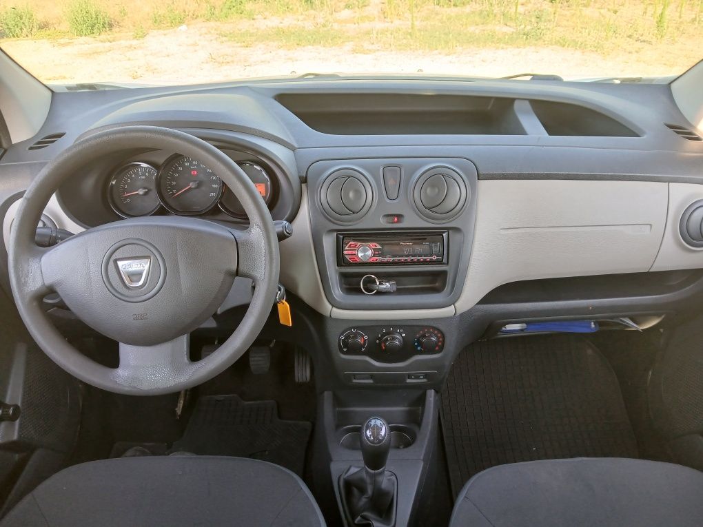 Dacia dokker 1,6 benzină 2014