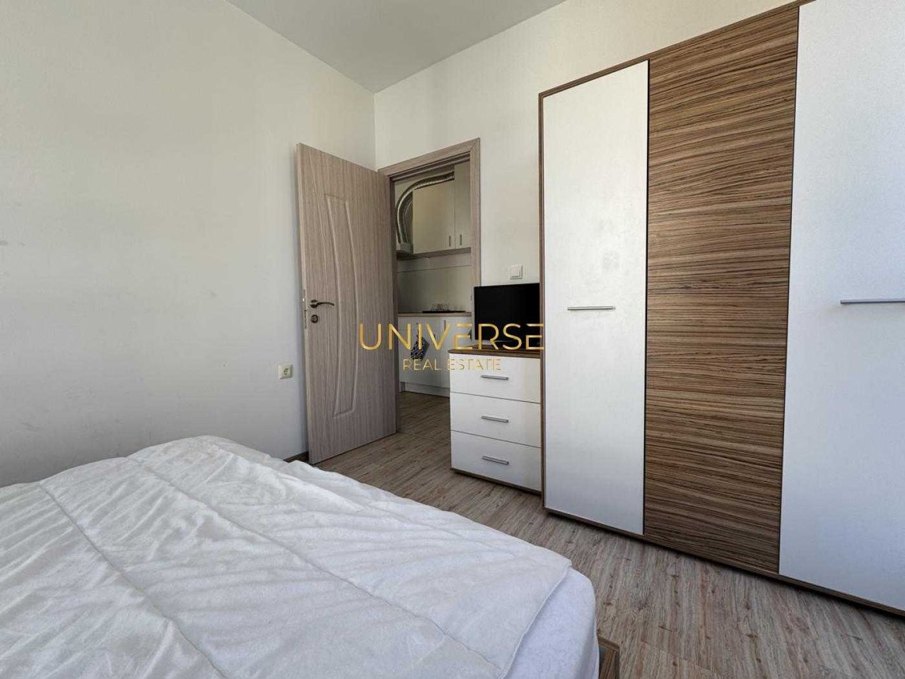 Продава се Двустаен апартамент в к.к. Слънчев бряг - 60 кв.м за 1064 €/кв.м - Снимка #5