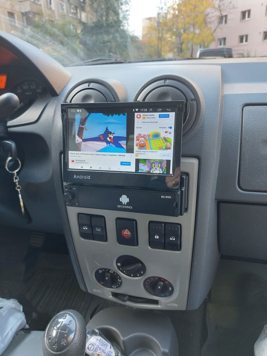 Navigatie Casetofon retractabil Dacia Logan Golf Passat Skoda Octavia