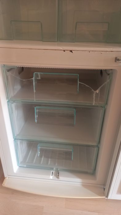 Хладилник с фризер Electrolux