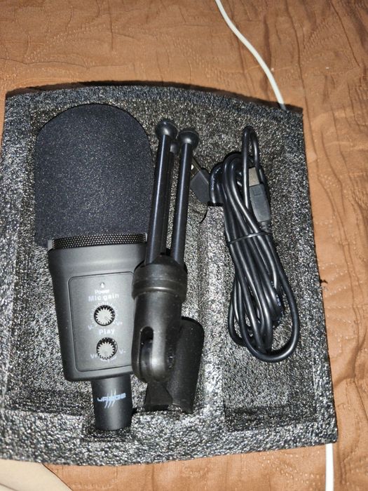 Vând Mitrofan că nou