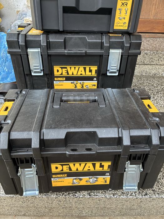 Нови куфари за инструменти Деволт Dewalt DS300 и DS150