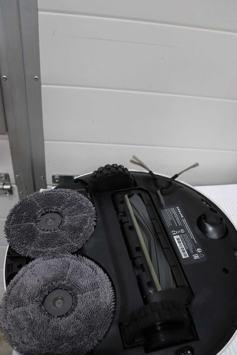 Прахосмукачка робот Dreame L20 Ultra, авт. почистване/сушене/зареждане