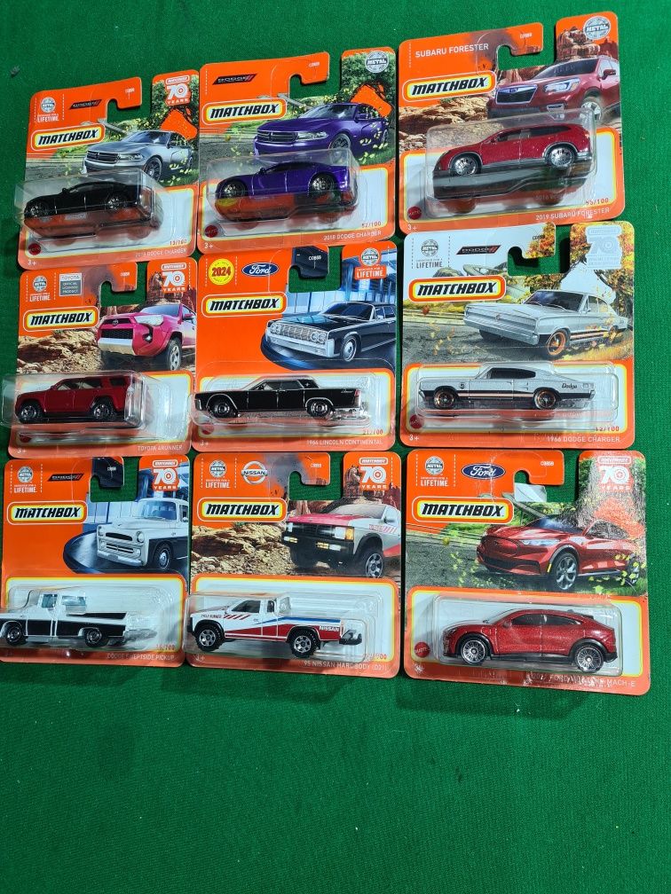 Продавам метални колички Matchbox  ! Мащаб 1:64 !