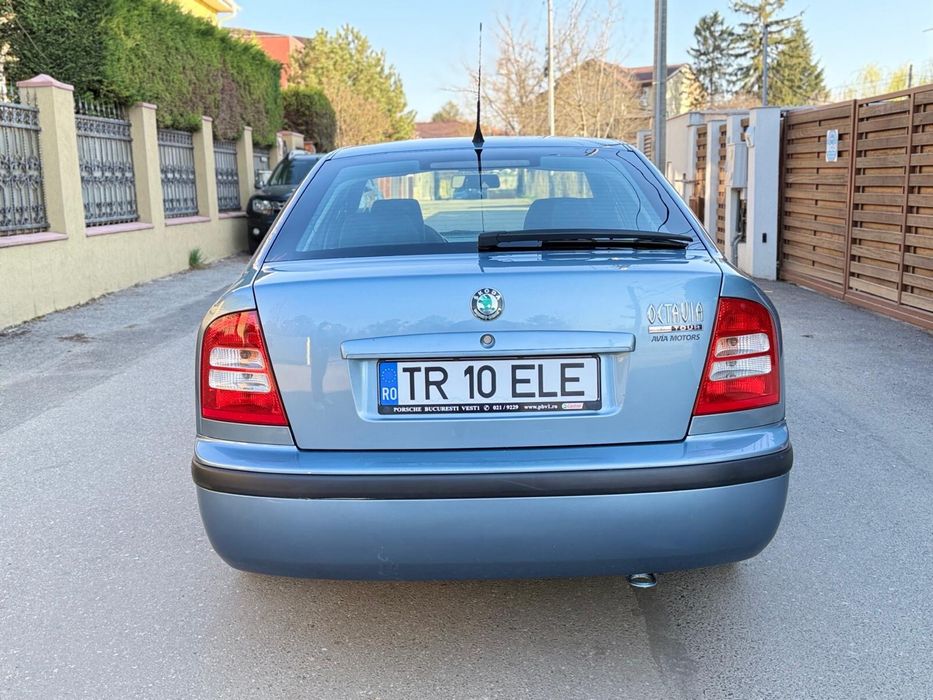 Skoda Octavia TOUR 2008 1.6 L benzina km reali stare impecabila var +-