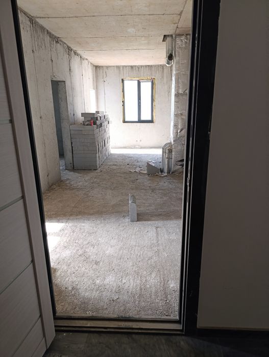 Продаю собственную  2 комнатную квартиру с кадастром ,Baku Resident ,