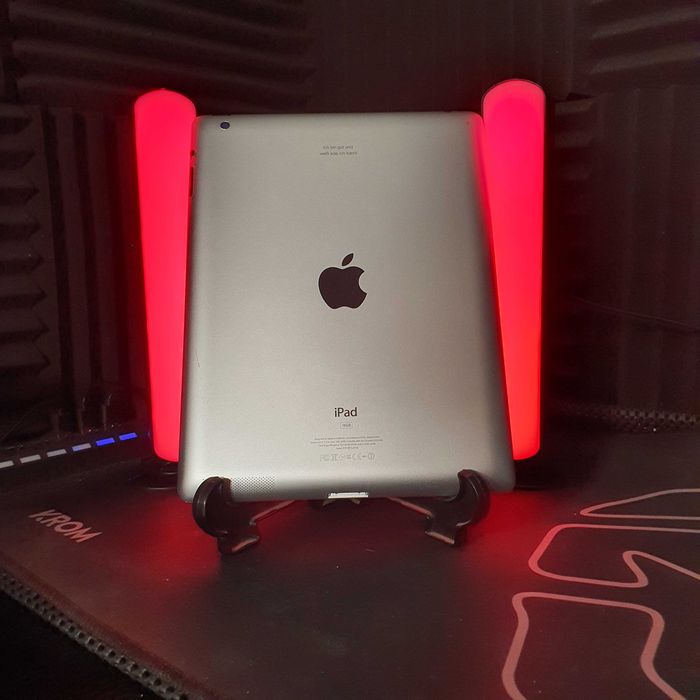 iPad 3 Alb - 16GB - Jailbreak - Cydia și Cablu