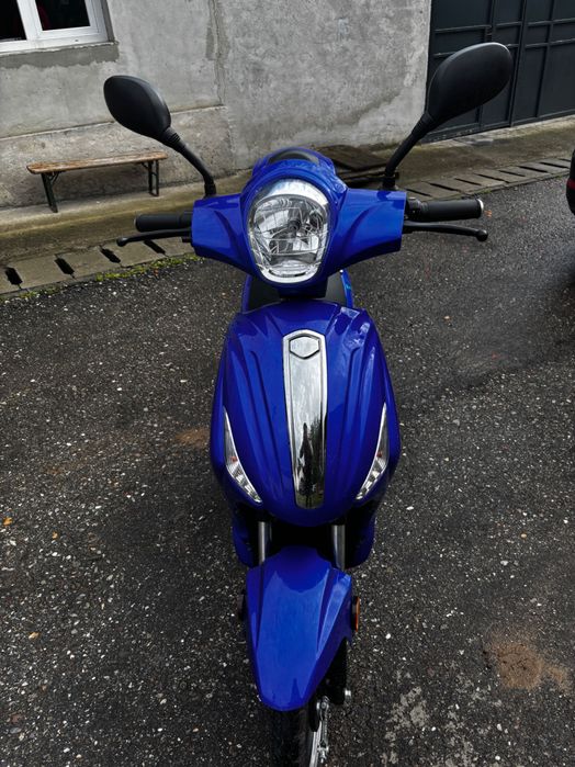 Vând scuter electric Ztech  09 , Nou.  1500 km !!!