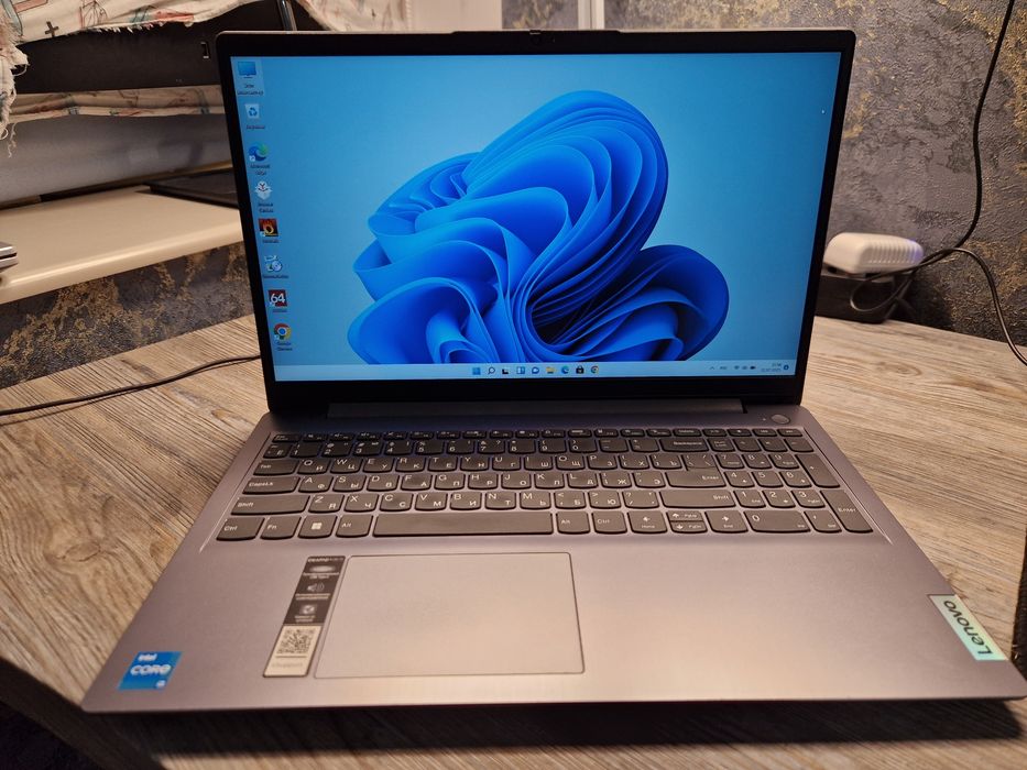 Мощный ноутбук Lenovo Corei3\ОЗУ 16гб\idiapad3 15iau7 Slim версия