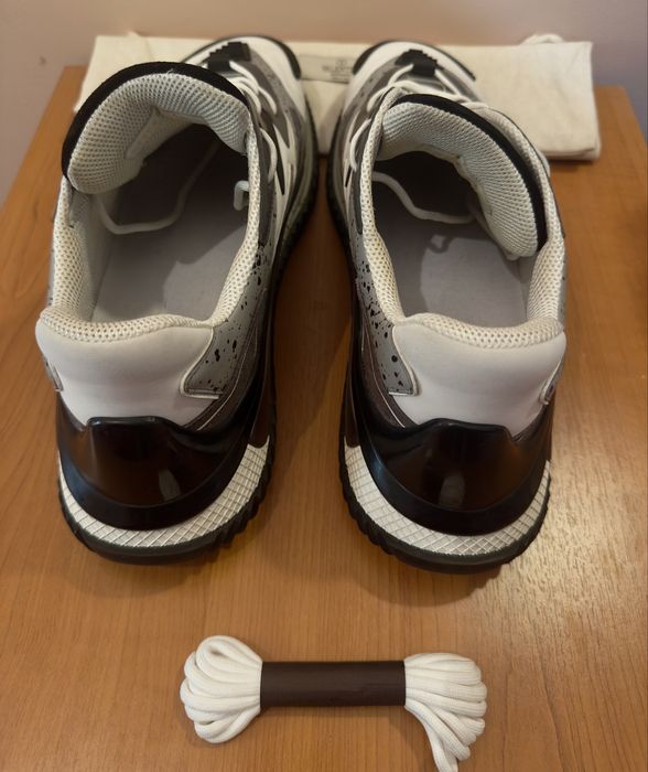 Valentino Garavani Wade runner